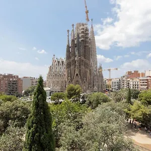Apartment Housalia Sagrada Familia Views Barcelona